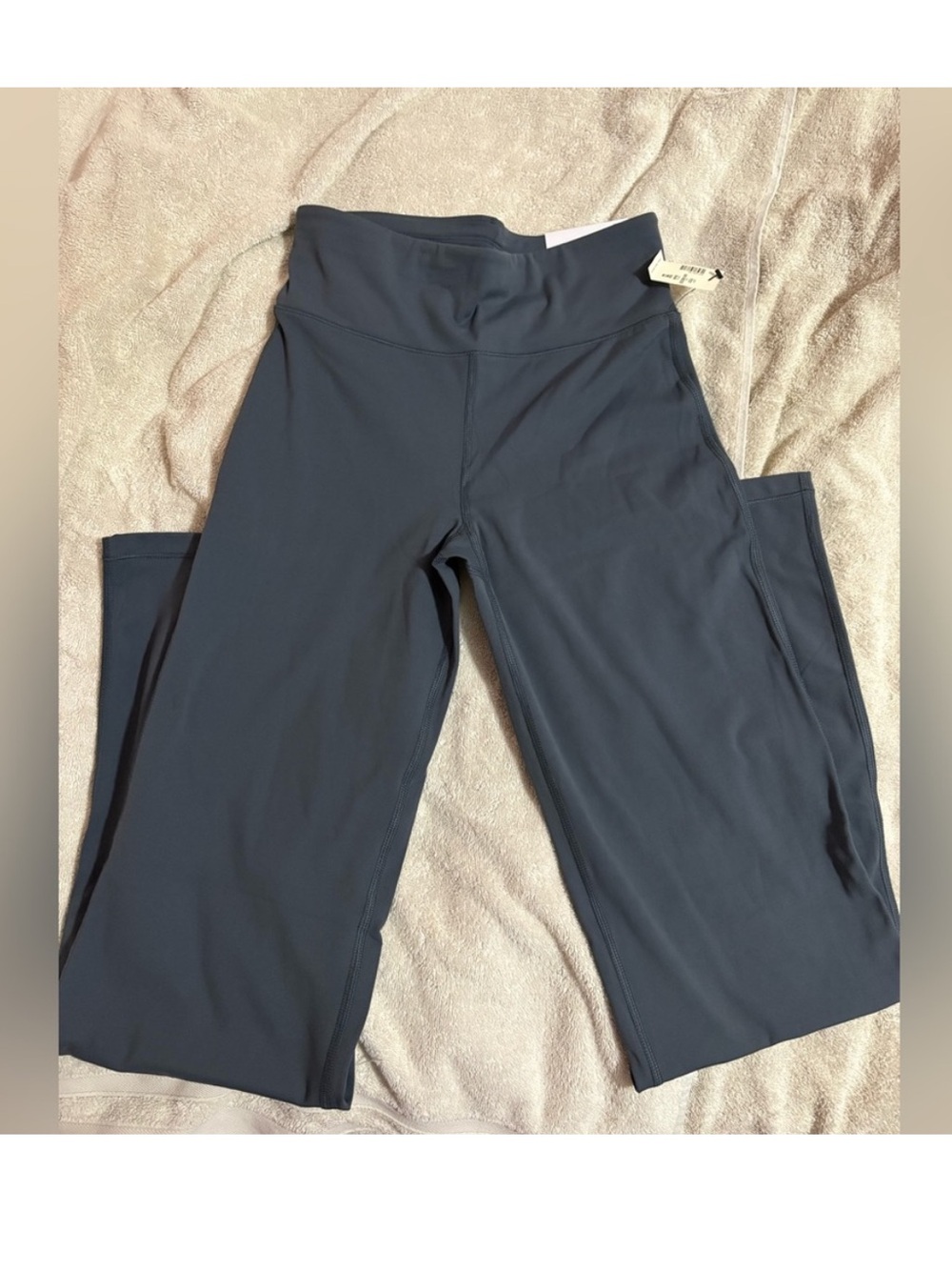 Aero Curvy flare leggings